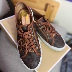 Michael Kors Sneakers